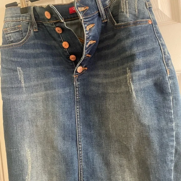 Guess Blue Denim Skirt - Picture 3 of 14